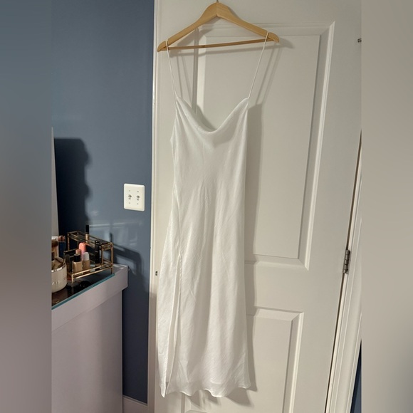White slip dress - Picture 4 of 5
